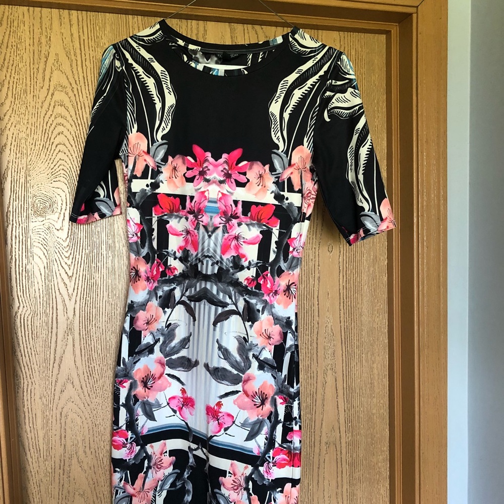 Printed Bodycon Dress, Size 4